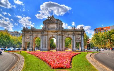 Madridas Alcala Gate