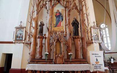 Girdiškės Švč. Mergelės Marijos Snieginės bažnyčios mediniai altoriai