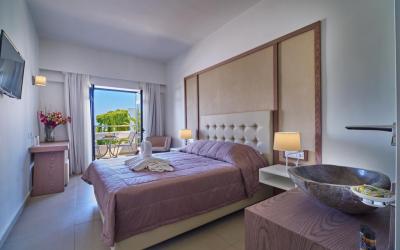 graikija-kreta-Eva Bay-room