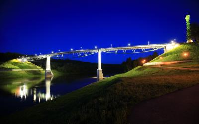 Alytaus Baltosios rožės pėsčiųjų ir dviračių tiltas