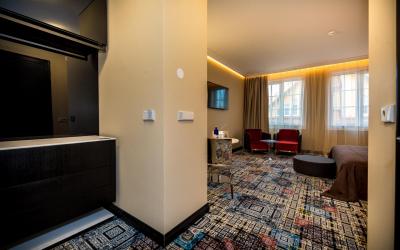 Amsterdam Plaza (Standard room)