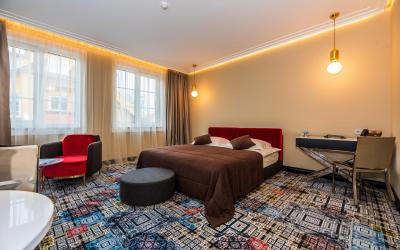 Amsterdam Plaza (Standard room)