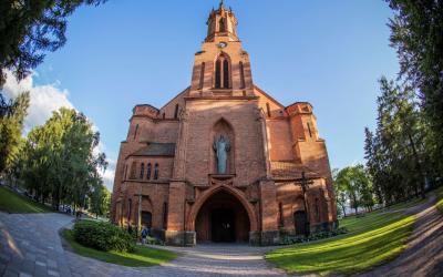 Druskininkų Švč. Mergelės Marijos Škaplierinės bažnyčia (aut.Gediminas Žilinskas)