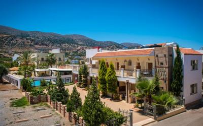 graikija-kreta-bella-elena-fasad