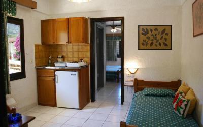 Graikija. Kreta. Iliostasi Beach Apartments. Kambarys