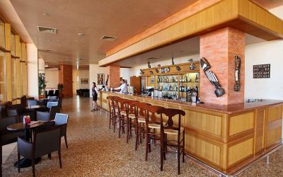 bulgarija-sunny-beach-dit-majestic-beach-resort-lobby bar
