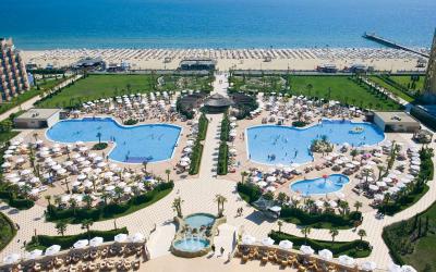 bulgarija-sunny-beach-dit-majestic-beach-resort-pool sea