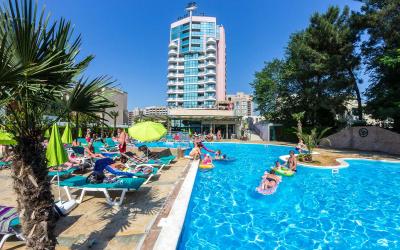 bulgarija-sunny-beach-Grand Hotel Sunny Beach-pool