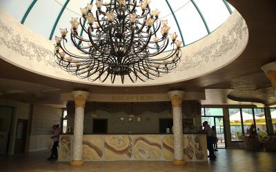 bulgarija-sauletas-krantas-Hotel- Kotva-lobby
