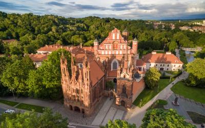Šv. Onos ir Bernardinų bažnyčių ansamblis