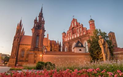 Šv. Onos ir Bernardinų bažnyčios