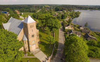 Veprių Švč. Mergelės Marijos Rožančiaus Karalienės bažnyčia