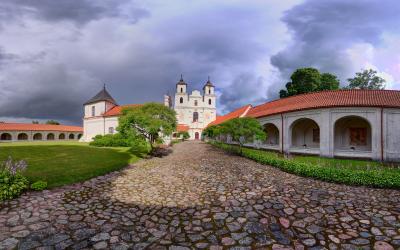 Tytuvėnų vienuolynas