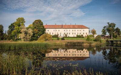 Viduramžių Dundagos pilis   Latvija