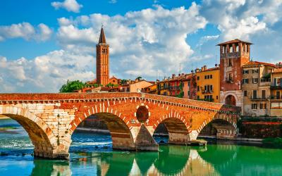 Ponte Pietra tiltas   Verona