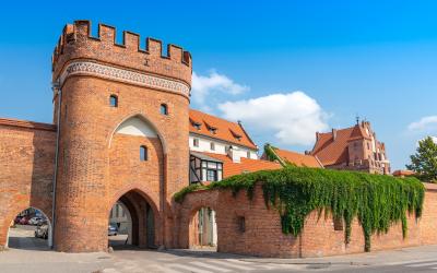 Bridge Gate   Torūnė