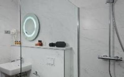 Split, Priska med luxury rooms vonios kambarys