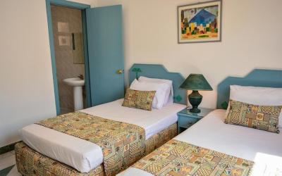 Dive Inn Resort 28
