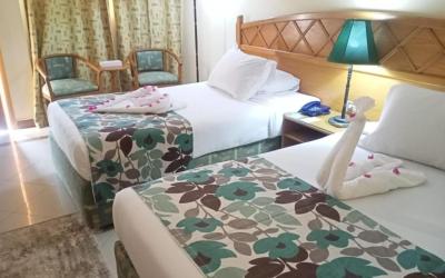 Dive Inn Resort 33