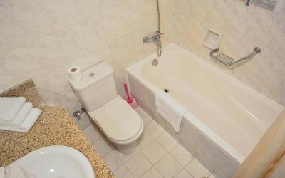 Dive Inn Resort 35