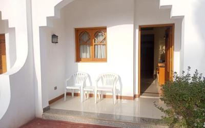 Dive Inn Resort 38