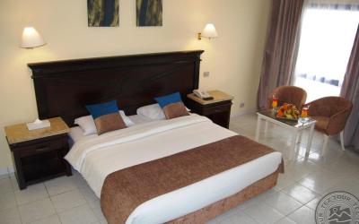CATARACT RESORT NAAMA BAY 10