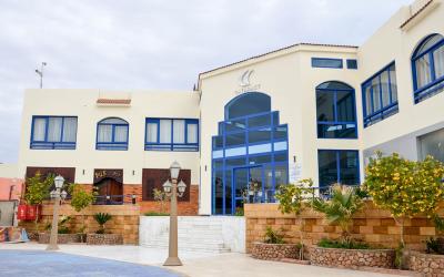 CATARACT RESORT NAAMA BAY 26