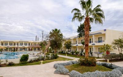 CATARACT RESORT NAAMA BAY 25