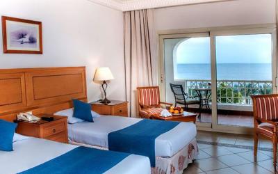 Continental Plaza Beach & Aqua Park Resort 12