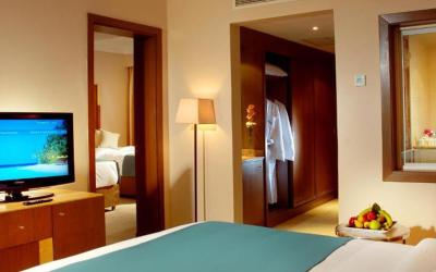 Coral Sea Aqua Club 11