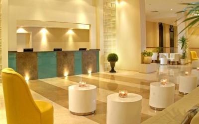 Coral Sea Aqua Club 43