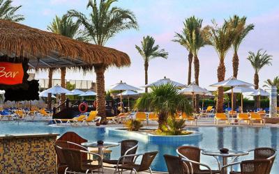 Doubletree By Hilton Sharks Bay 12