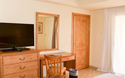 Doubletree By Hilton Sharks Bay 46