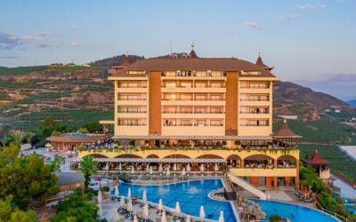 Utopia World Hotel 33