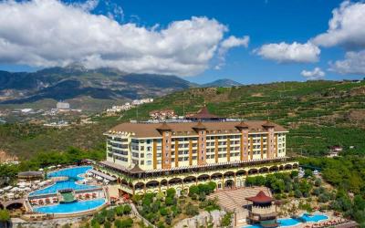 Utopia World Hotel 35