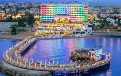 Azura Deluxe Resort & Spa 2