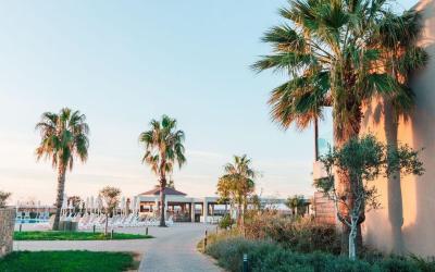 Almyros Beach Resort & Spa 13