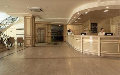 Tiara Beach 41