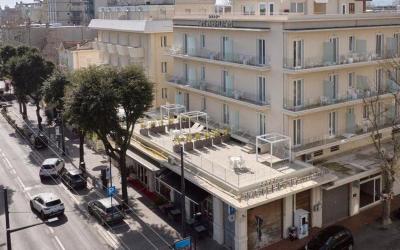 Amsterdam Suite & Spa Hotel (Rimini) 1