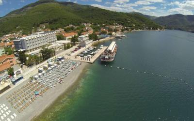 Carine Hotel Delfin 5