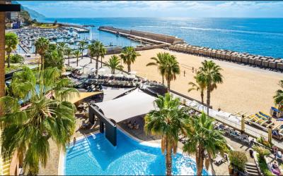 Calheta Beach 19