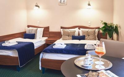 Hotel Nobilton trivietis kambarys