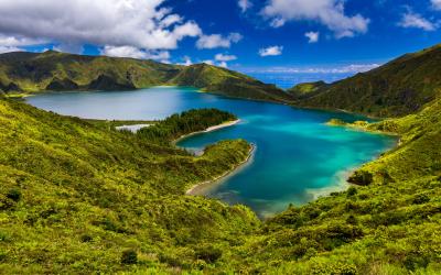 Lagoa do Fogo lake in Sao Miguel Island, Azores