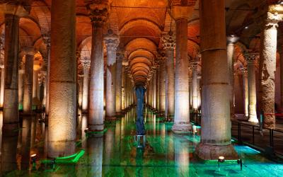 Basilica Cistern is the largest cistern that lie beneath the city of Istanbul