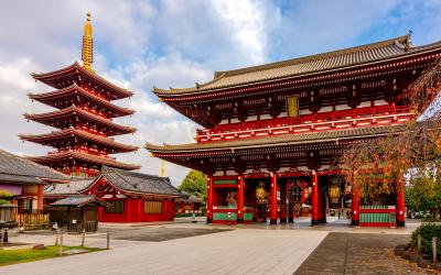Hozomon gate and Pagoda of Senso ji temple in Asakusa, Tokyo, Japan.