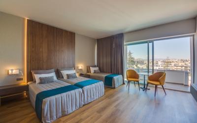 Sun Hall Hotel, Larnaca trivietis kambarys
