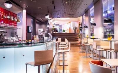 Ibis Praha Old Town baras