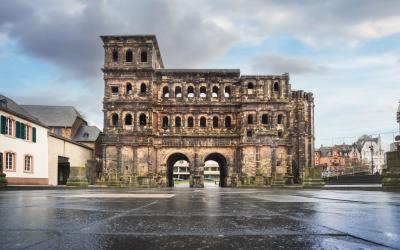 Porta Nigra   Juodieji vartai