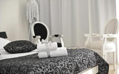 tinel superior residence