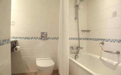 Holiday Inn Edinburgh5